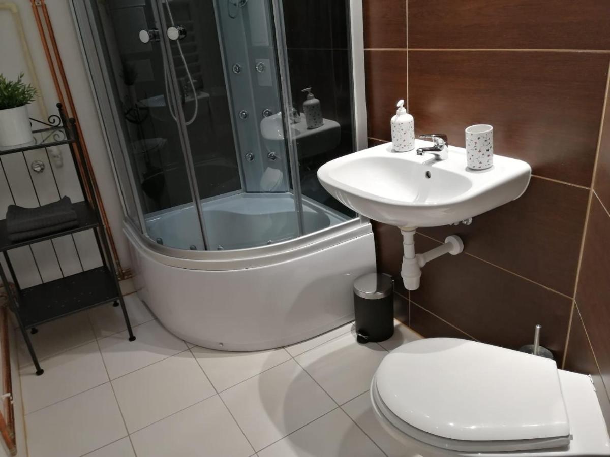 Apartament Galicja Chrzanów Buitenkant foto